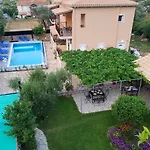 Alkionis Pool View Apartmán *