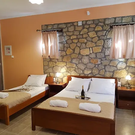 Alkionis Pool View Apartment Lefkada City